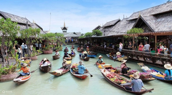 Làng Nổi / Chợ Nổi Bốn Miền Pattaya Có Đáng Ghé? Show Diễn, Ẩm Thực Vùng Miền, Giá Vé
