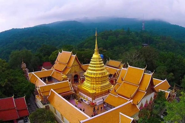 Đền Doi Suthep Chiang Mai: Có View Nhìn Xuống Thành Phố Không, Cách Lên, Giá Vé Và Đi Lúc Nào Đẹp 