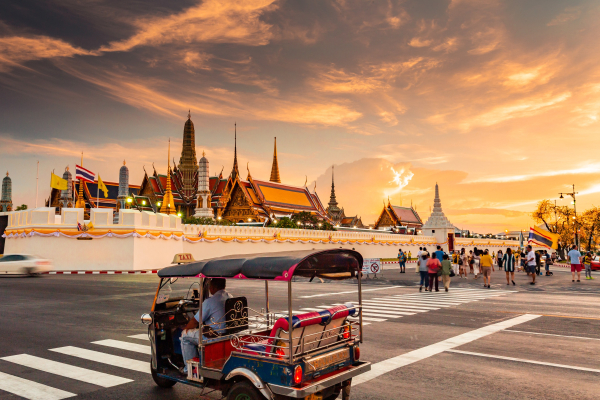 Đi Lại Trong Bangkok 2026: BTS, MRT, Grab Hay Taxi? So Sánh Chi Phí, Tốc Độ Và Mẹo Cho Khách Việt